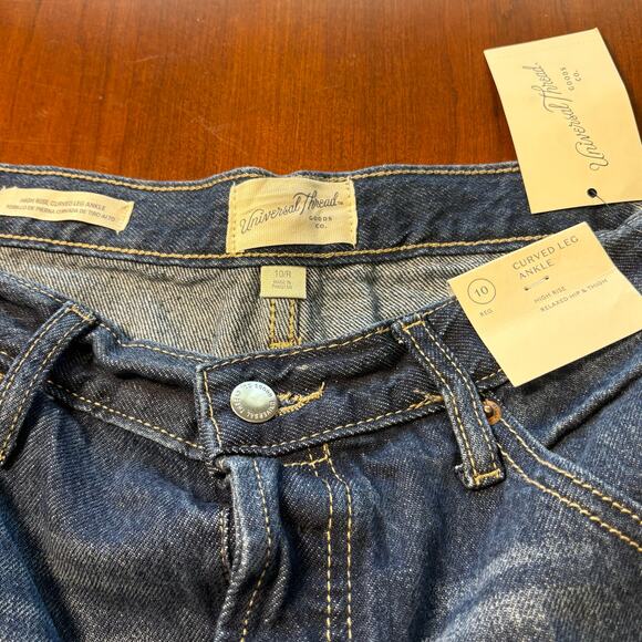 NWT Universal Thread Jeans Size 10 - Picture 2 of 6